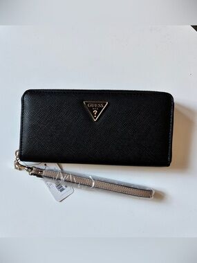 Guess Ynes Large Zip around wallet